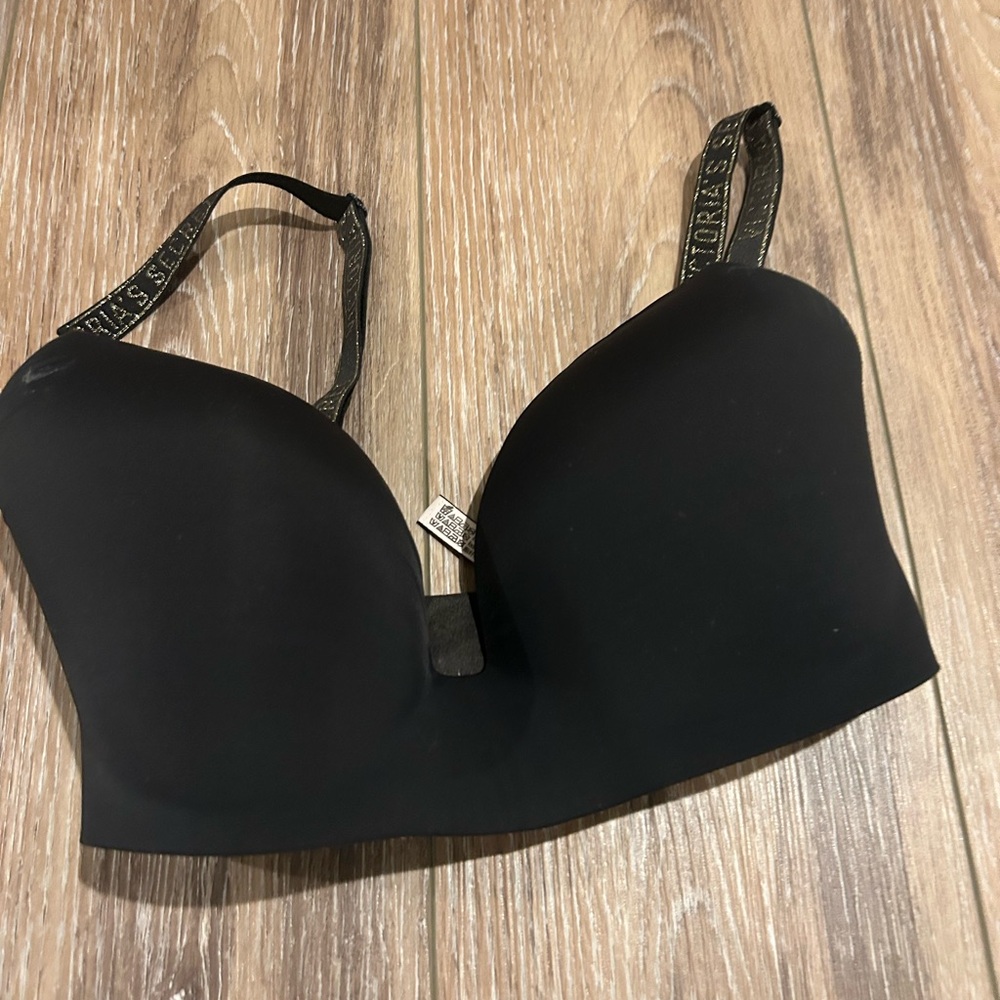 Victorias Secret Bra size 32DDD